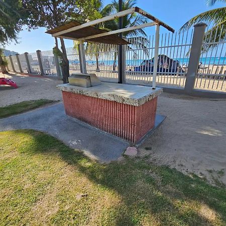 Steps From Foxwoods- Beachfront Retreat With Pools San Juan Eksteriør bilde